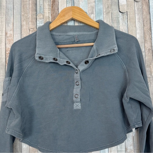 Free People S Movement Ribbed Knit So Fly Henley Pullover Crop Long Sleeve Top - Picture 4 of 9